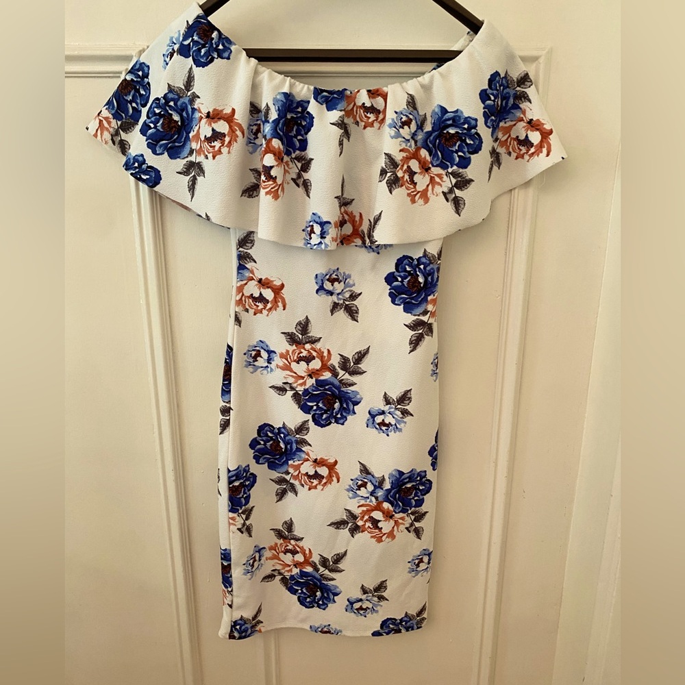 Crave Fame Junior’s Floral Dress Sz XS
